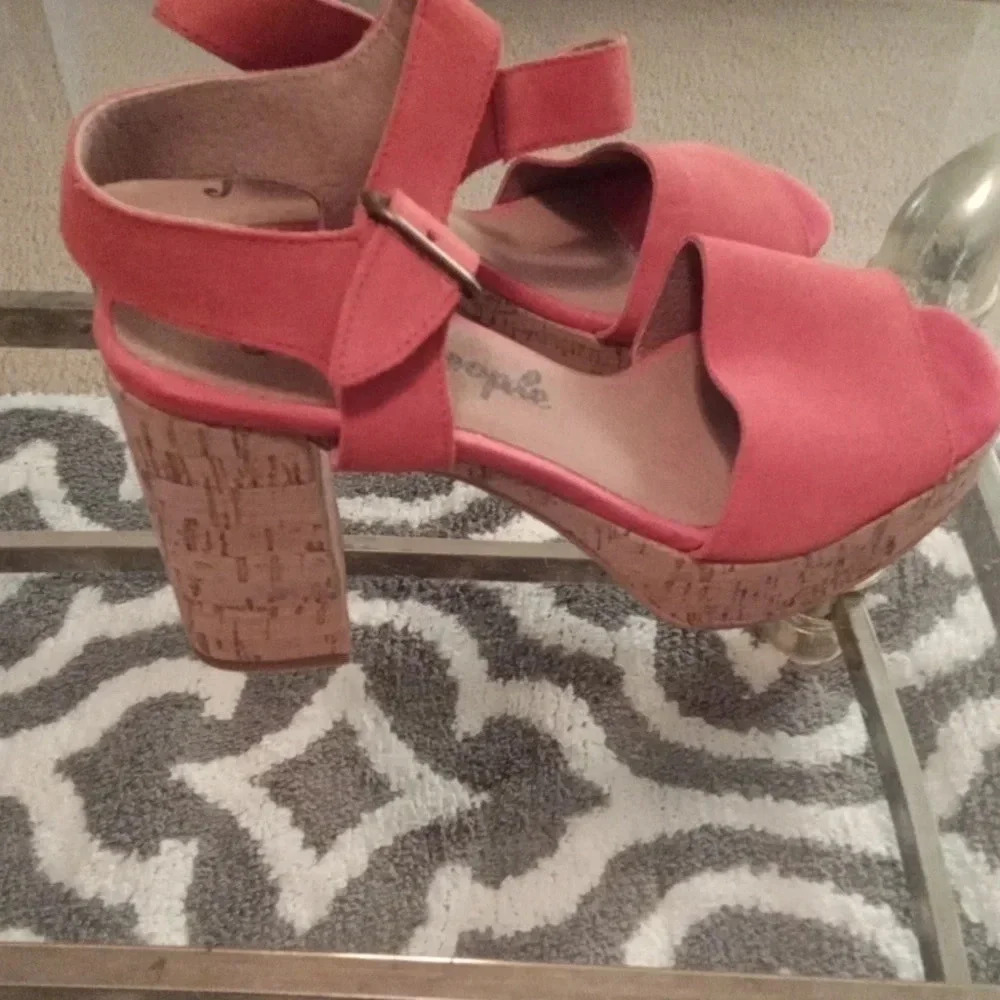 Free People  The Brooke Platform color red/Rouge size 38 US 7 to 8